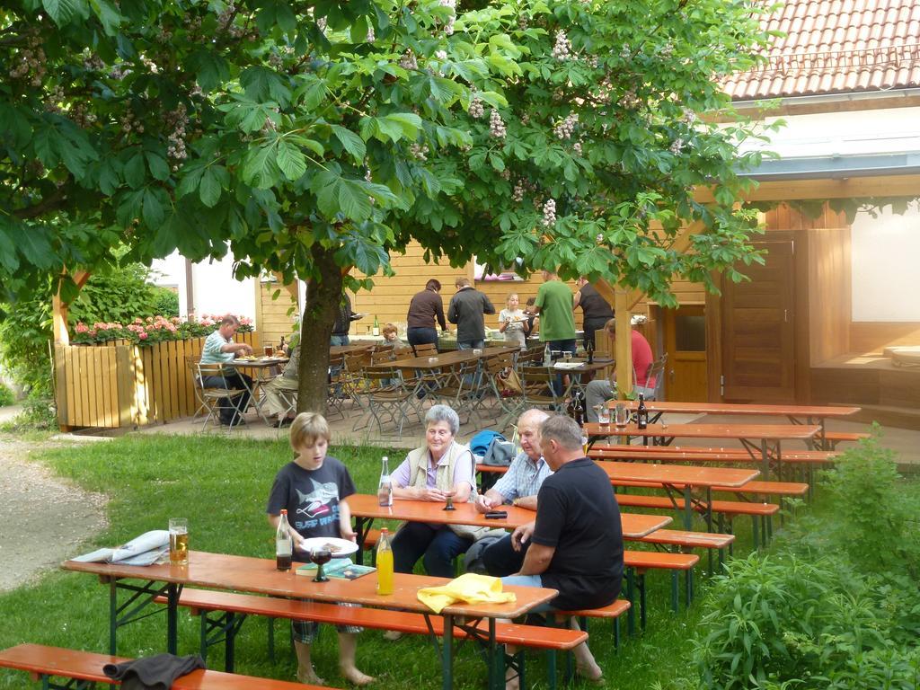 Landgasthof Zum Elsabauern Königstein in der Oberpfalz Exterior foto